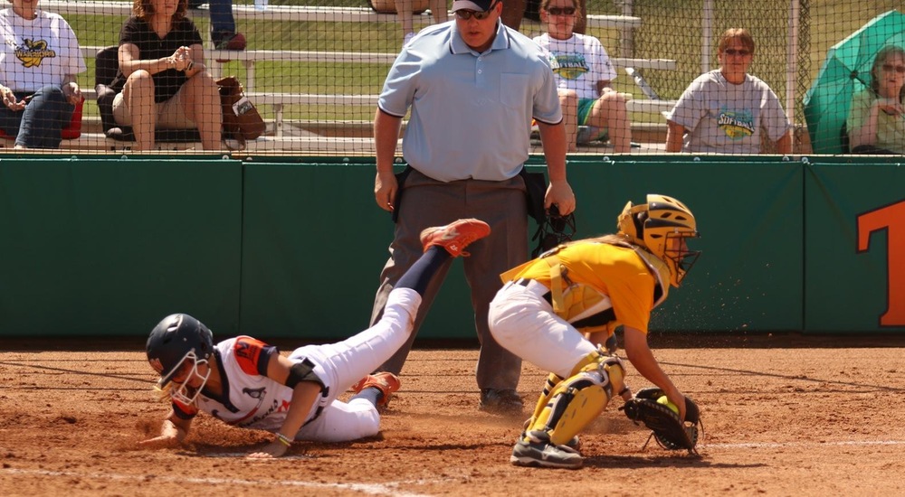 CHUKS split with Walla Walla, take game one 9-7