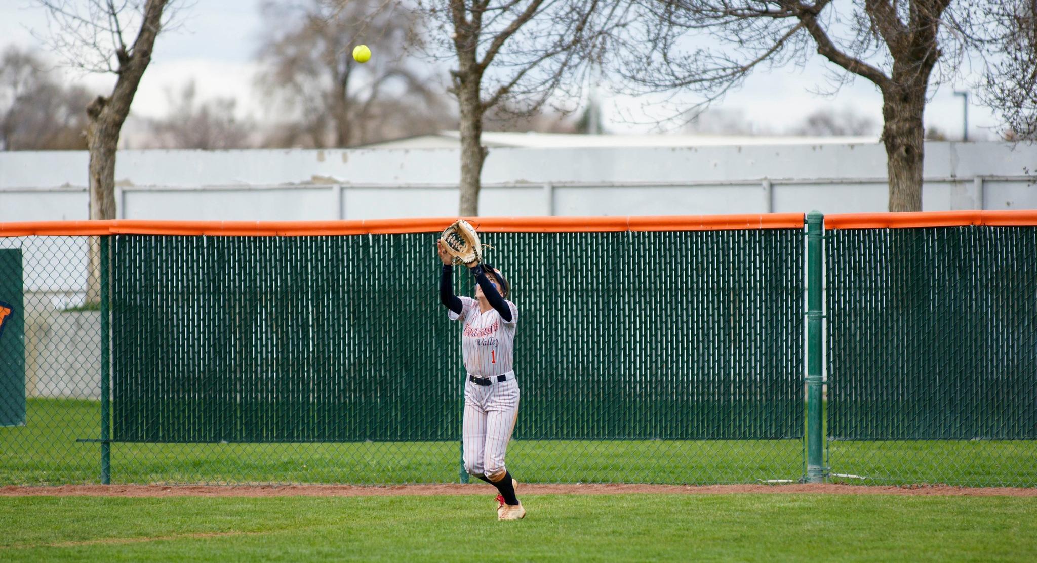 Chukars Split Doubleheader with Golden Eagles