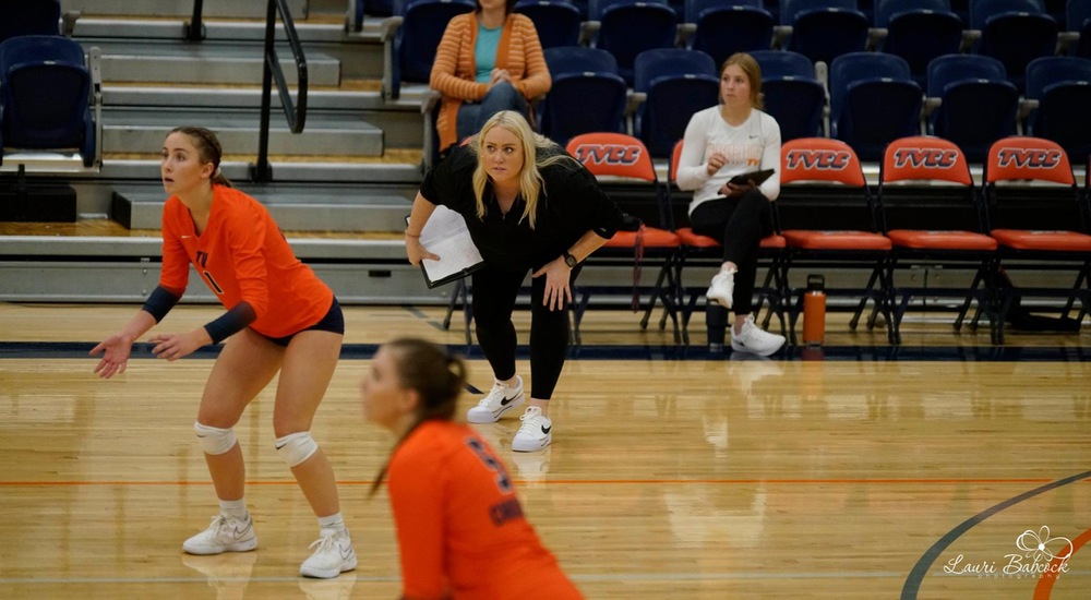 Volleyball Goes 3-1 on the Weekend in Puget Sound